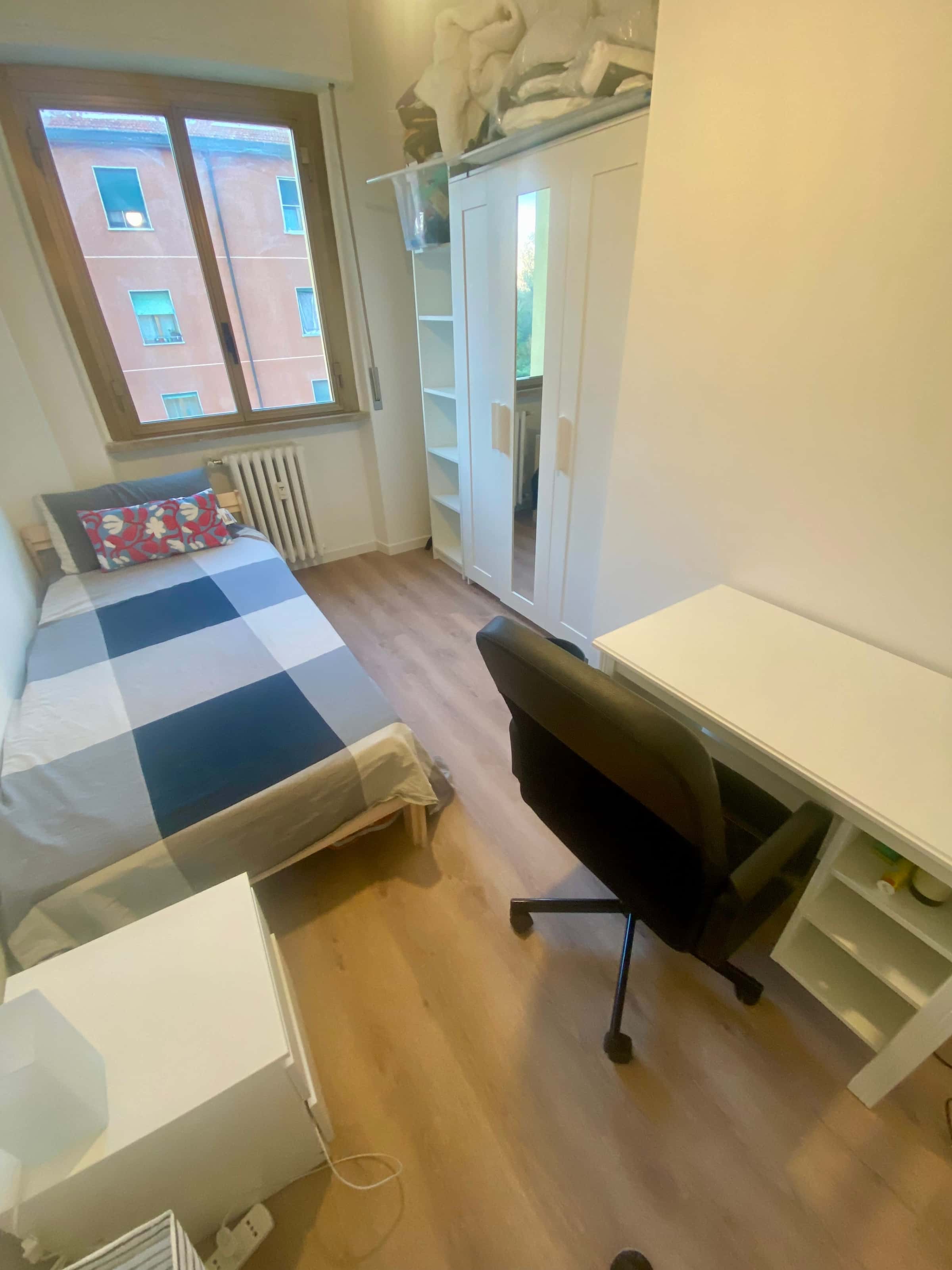 Stanza singola 4 in Via Cascina Barocco, Milano