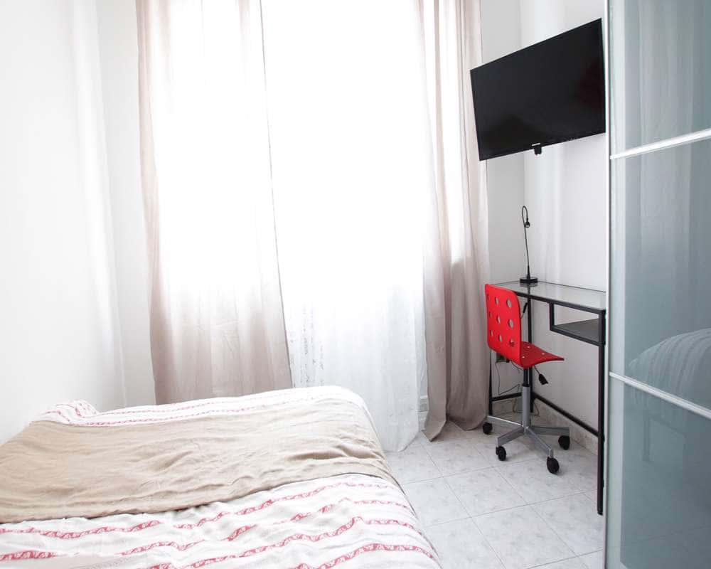 Special Offer: Stanza in Viale Ortles