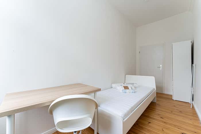 Listing photo thumbnail