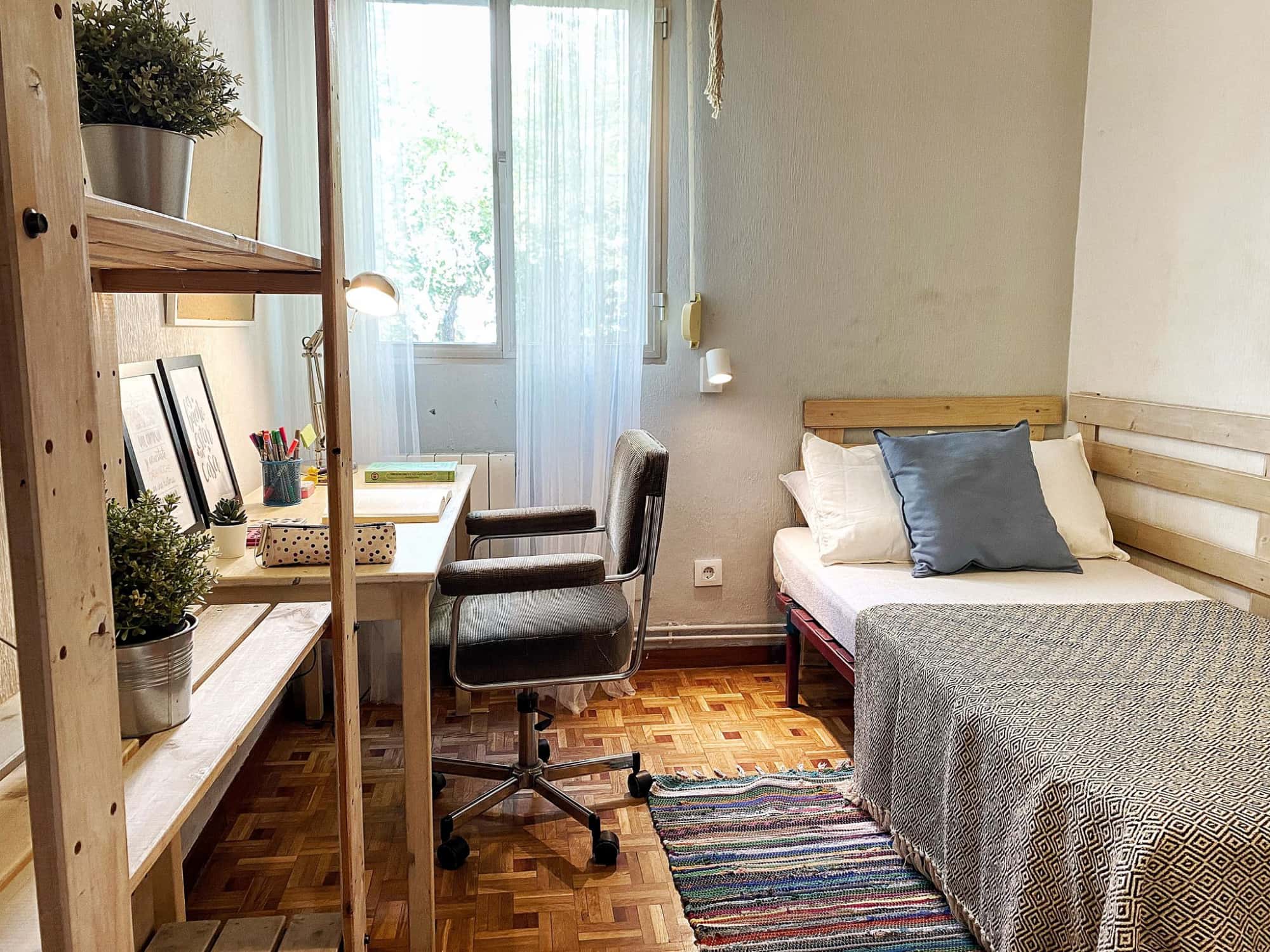 Calle Illescas, 49, 1º (ONLY STUDENTS)