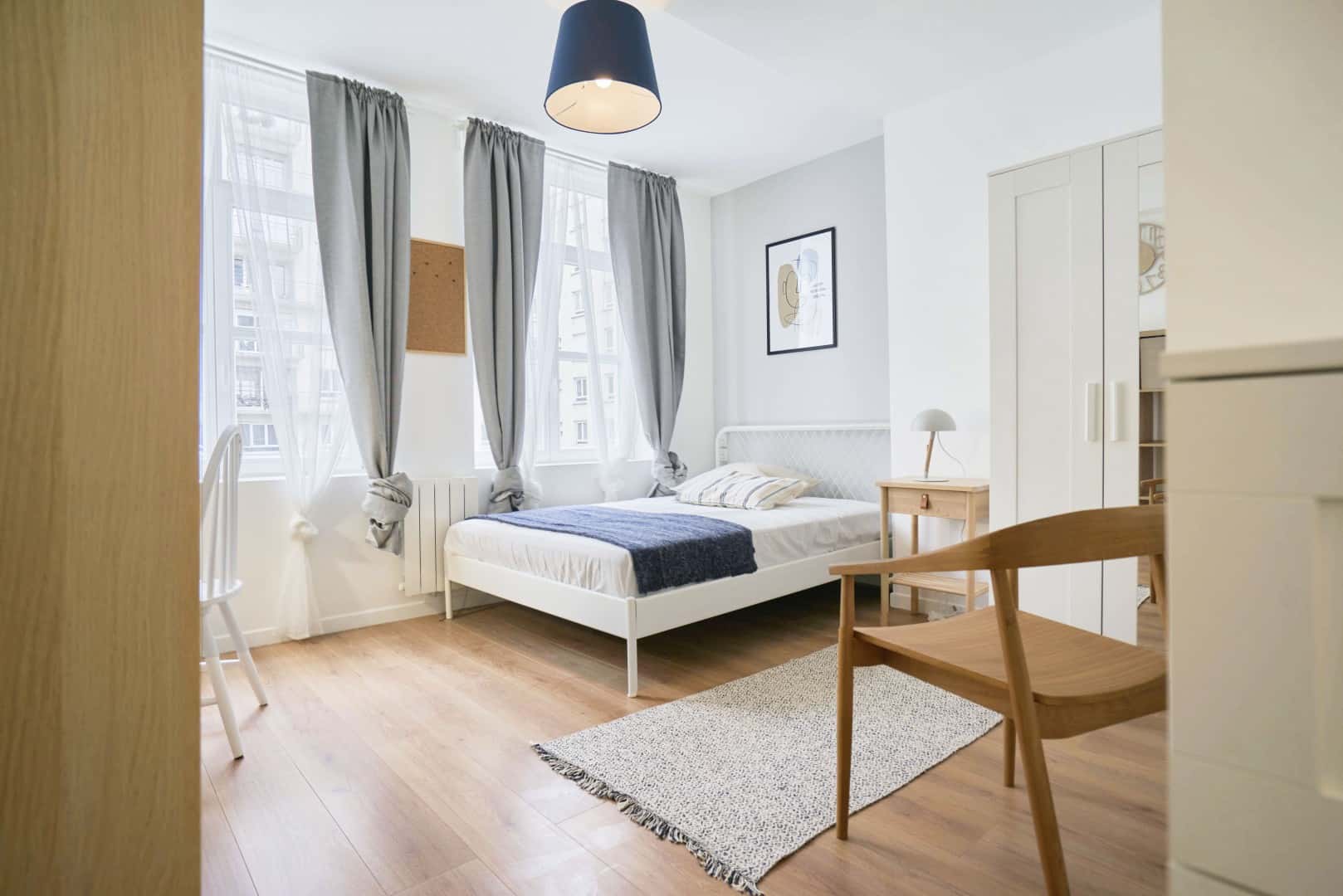 Chambre 6 - MOLINEL C