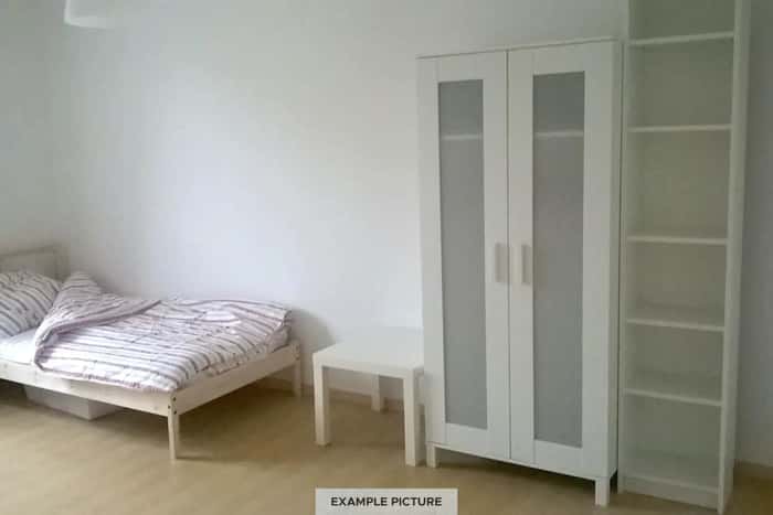 Listing photo thumbnail
