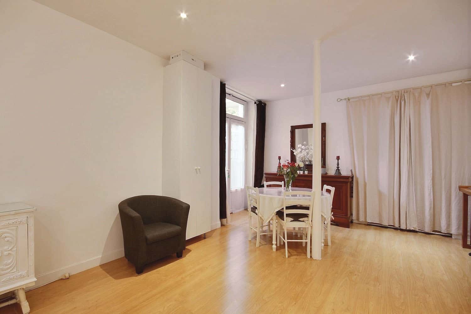 Location Appartement meublé 2 chambres - 67m² - Faubourg Saint-Martin - Paris