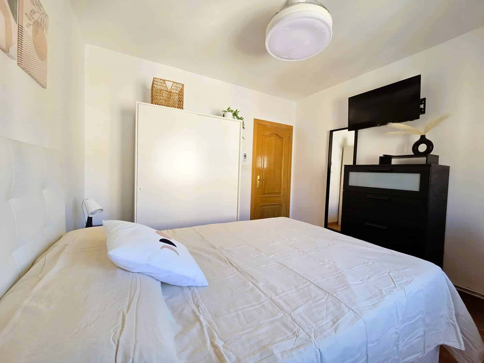 Habitacion privada en Vélez Málaga , Madrid