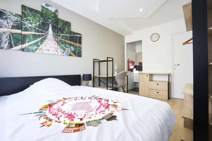 Listing photo thumbnail