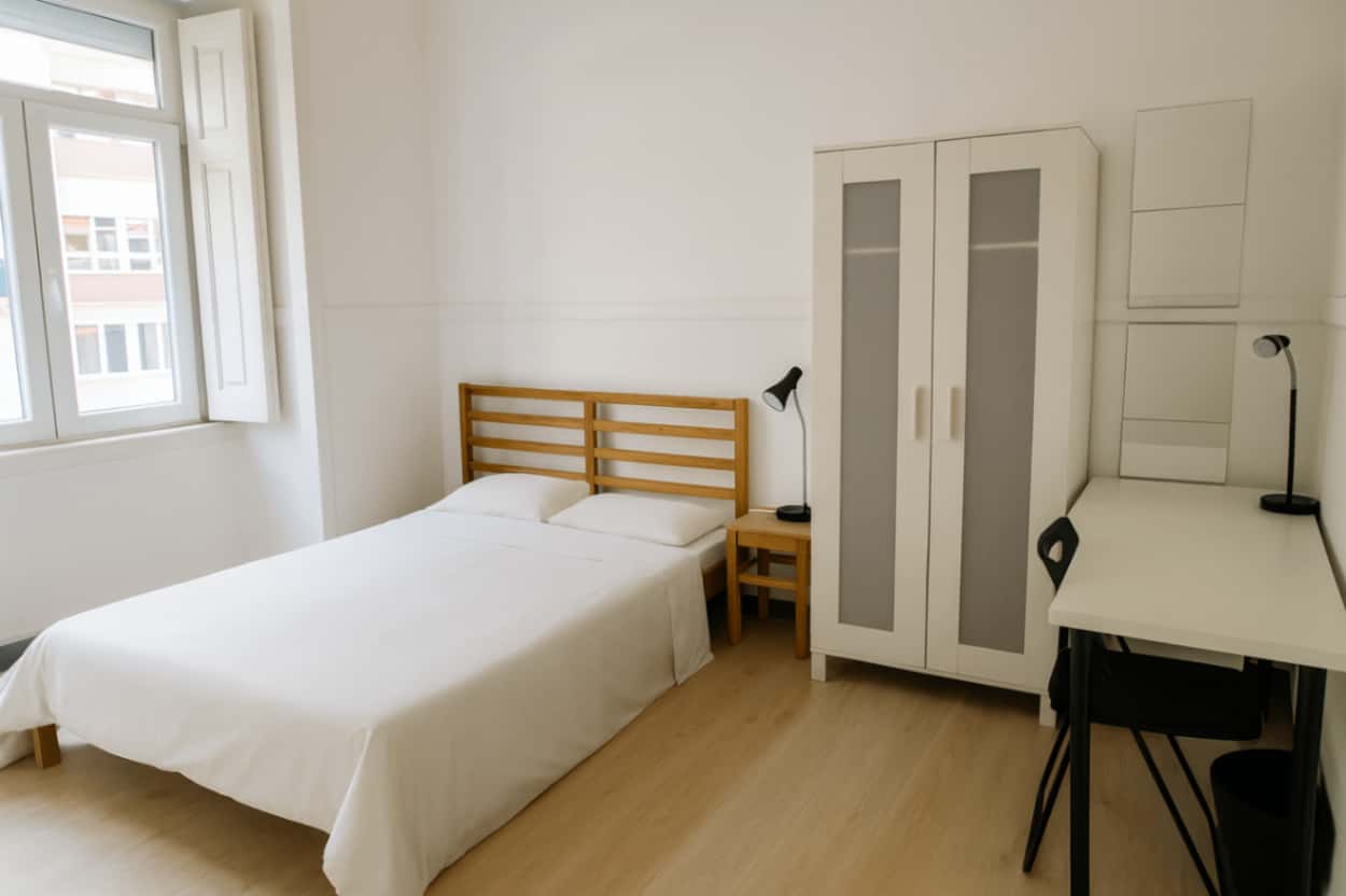 Quarto com várias camas em apartamento com 6 quartos - FLAT C - C4