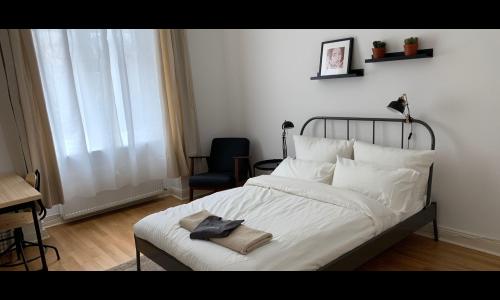 Listing photo thumbnail