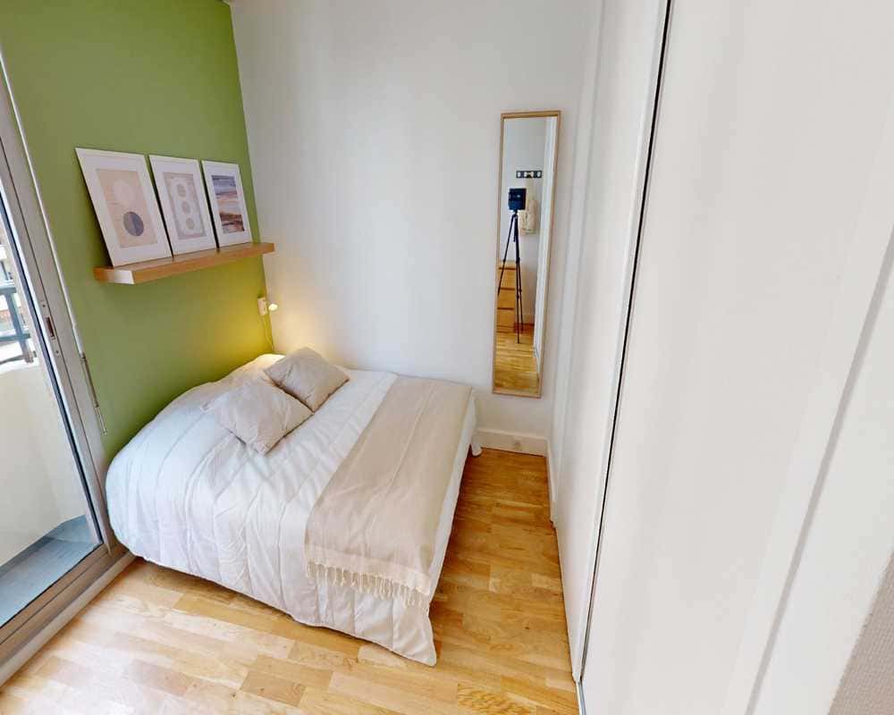 Chambre dans le rue de l'Eglise