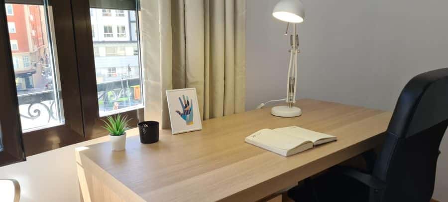 Habitación en piso de 7 habitaciones en Ciutat Vella