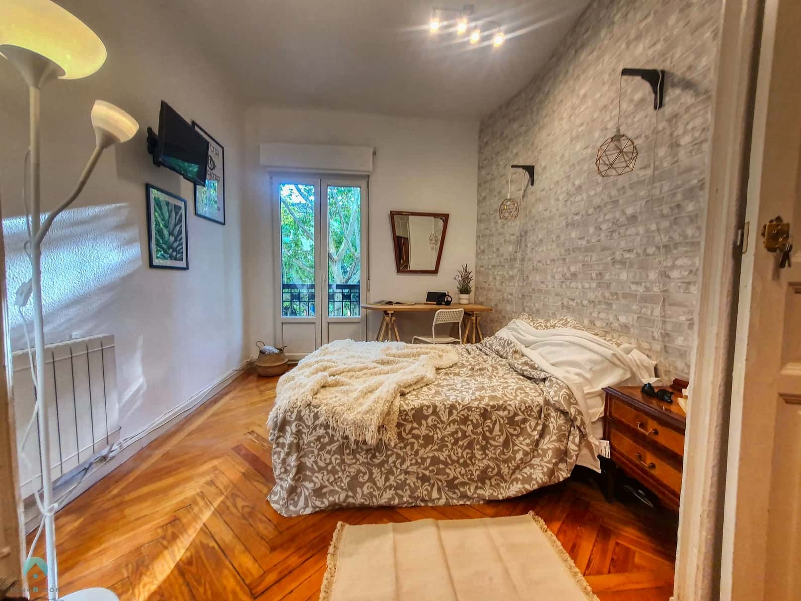 Chambre dans Calle del Príncipe de Vergara, Madrid pour 120 m² avec 6 chambres