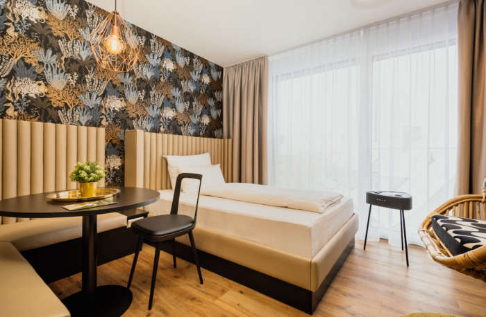 Listing photo thumbnail