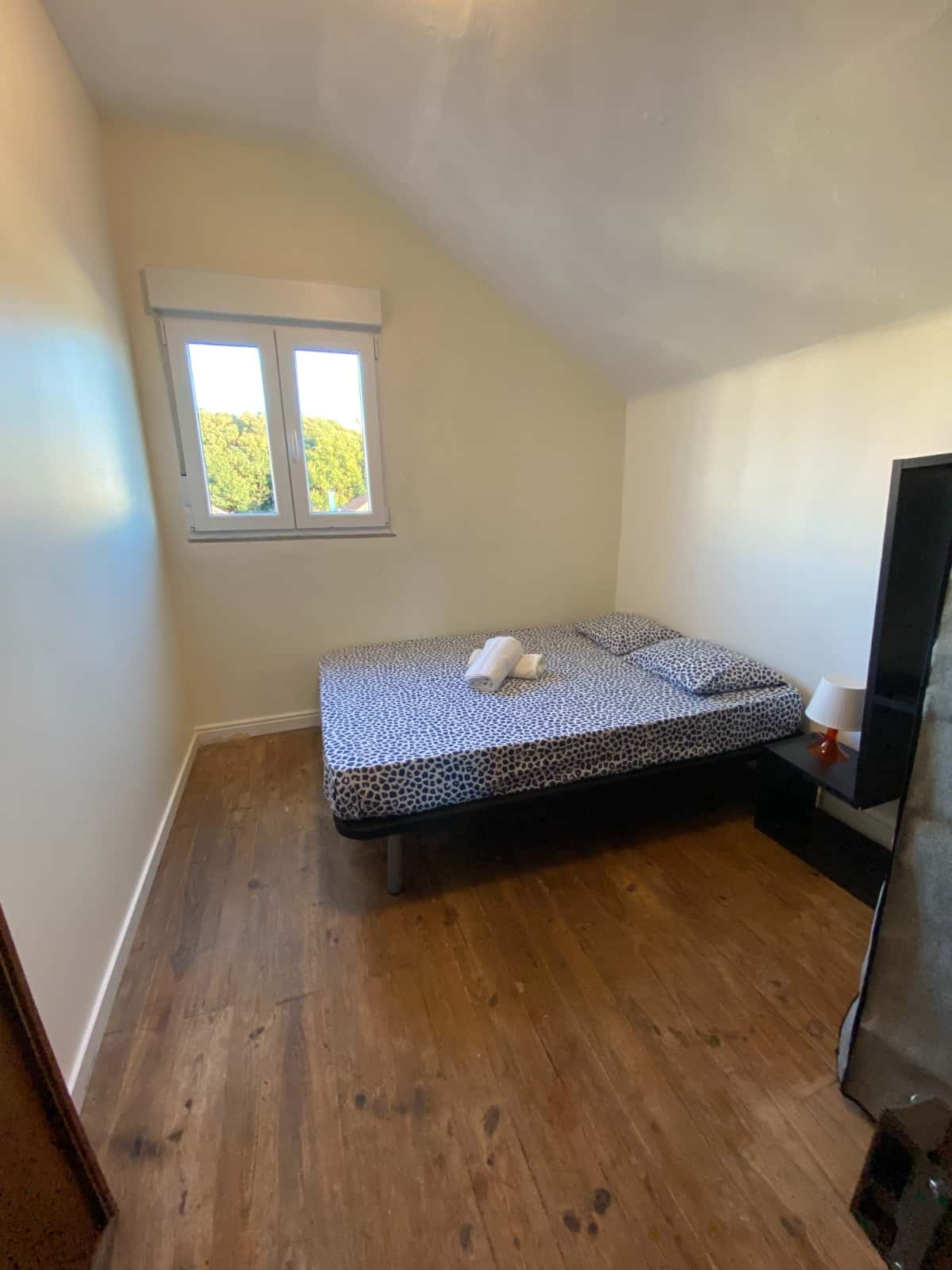 Room in a 7-bedroom apartment in Porto - Room 6