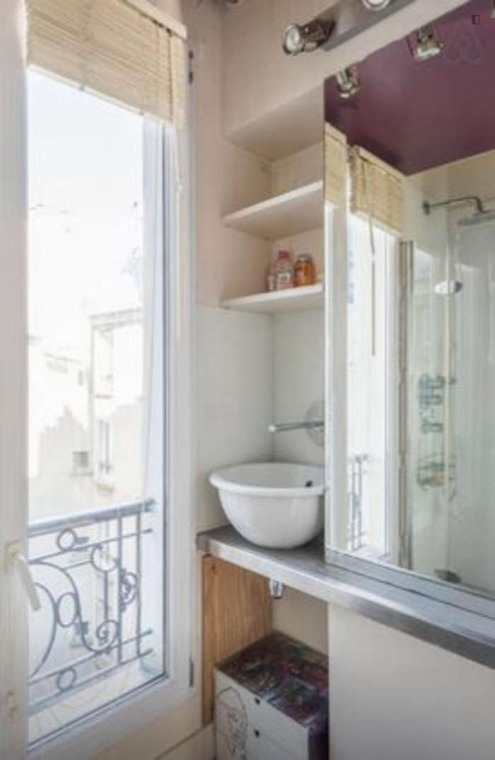 Listing photo thumbnail