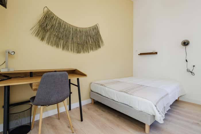 Listing photo thumbnail