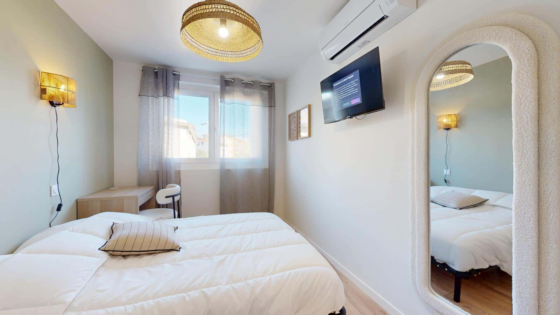 Chambre 3 - CENTRAYRARGUES FAU