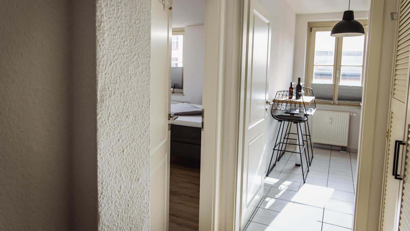 Apartment in Große Diesdorfer Straße, Magdeburg with 1 bedroom - Photo 3