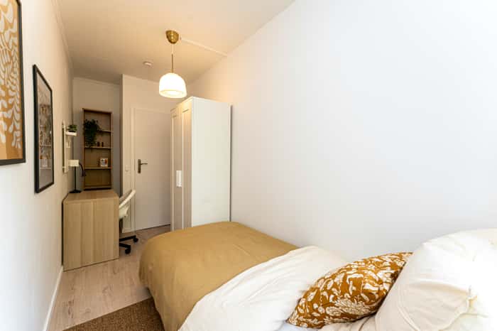 Listing photo thumbnail