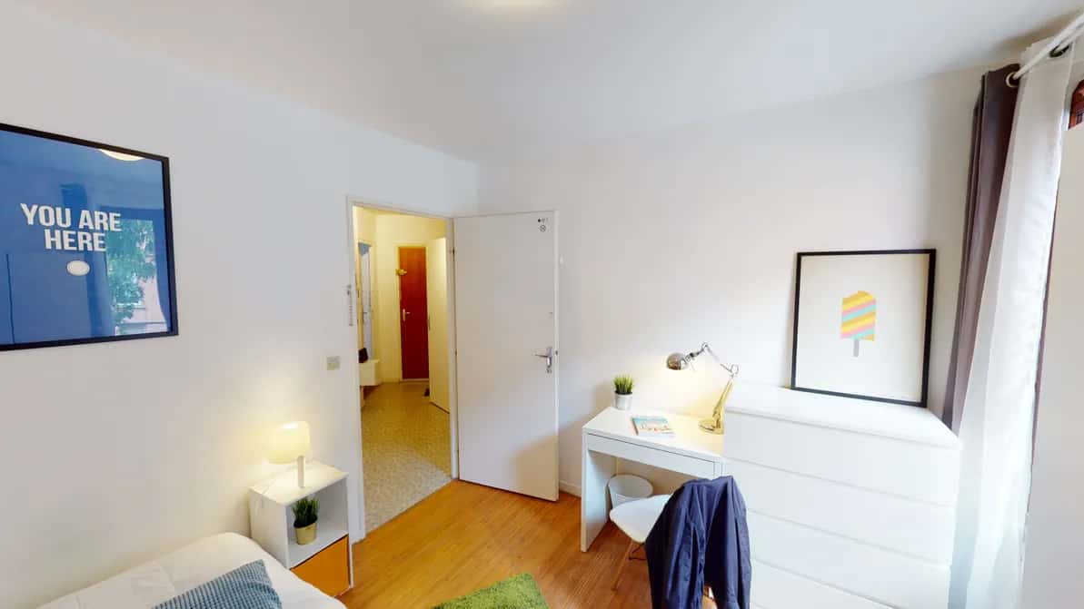 Zimmer in Rue du Faubourg Notre Dame, Lille für 62 m² mit 3 Schlafzimmer