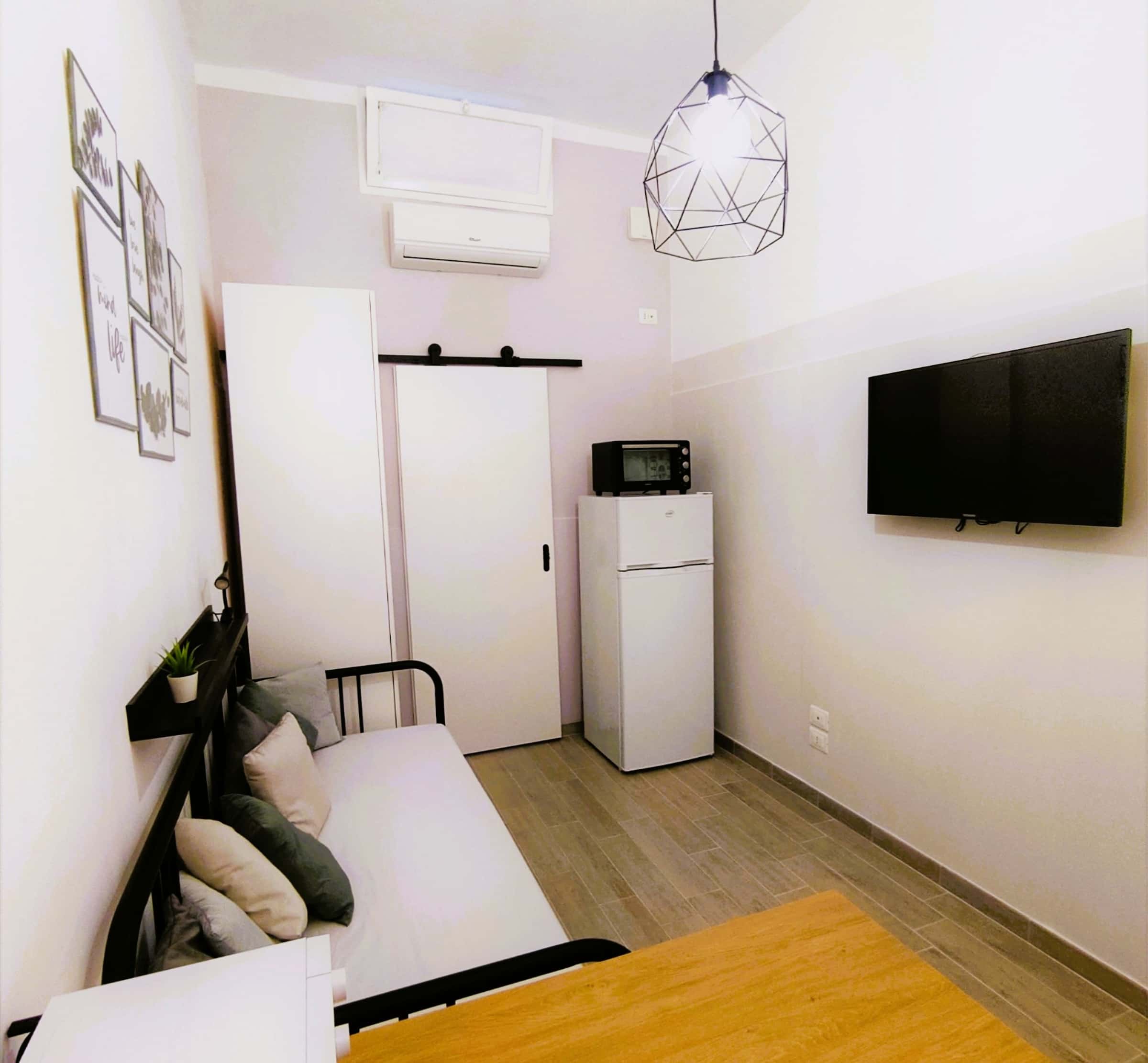 Appartamento in Via Maria Cristina di Savoia, Bari di 28 m²