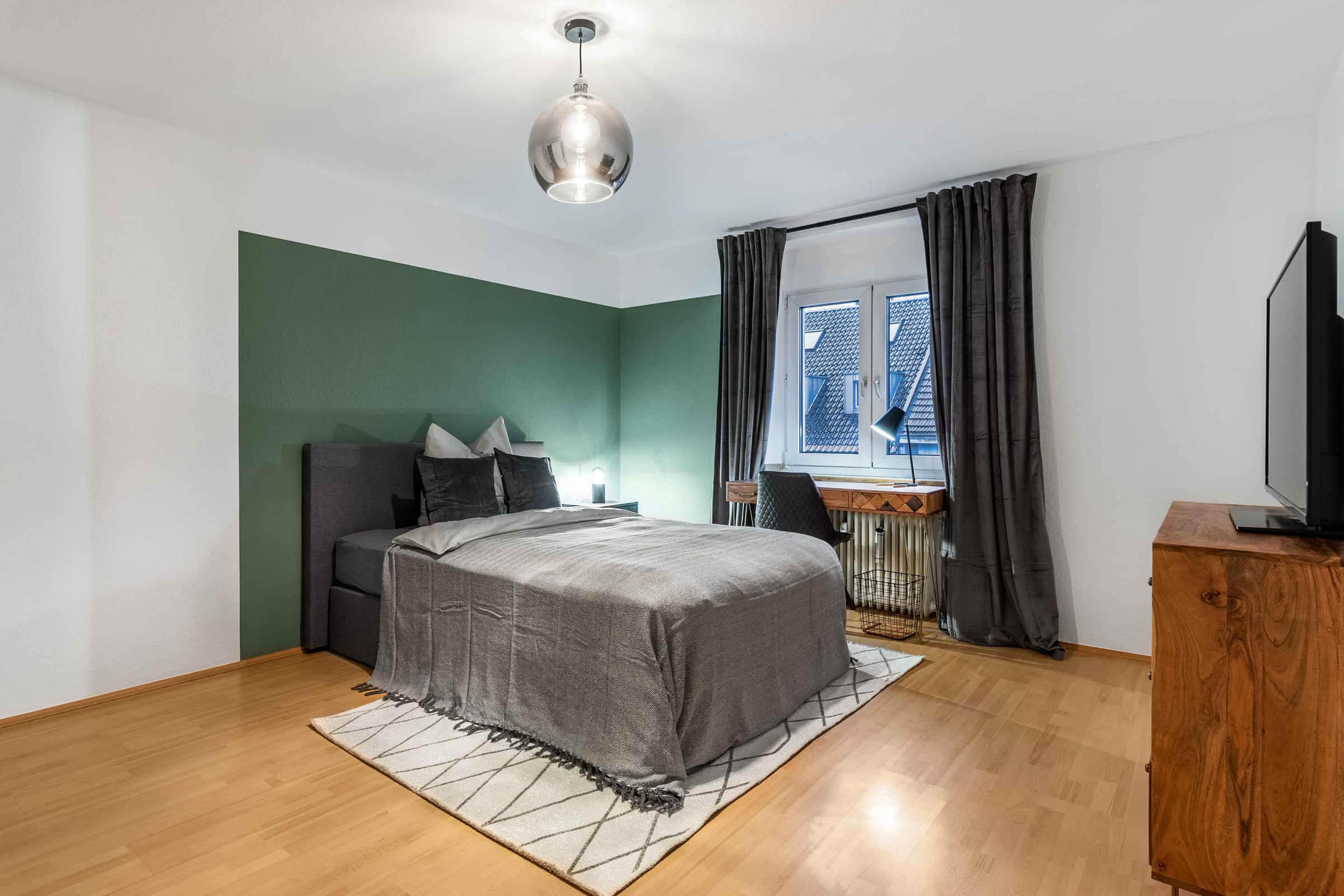 Room in Friedrichstraße, Düsseldorf for 90 m² with 3 bedrooms