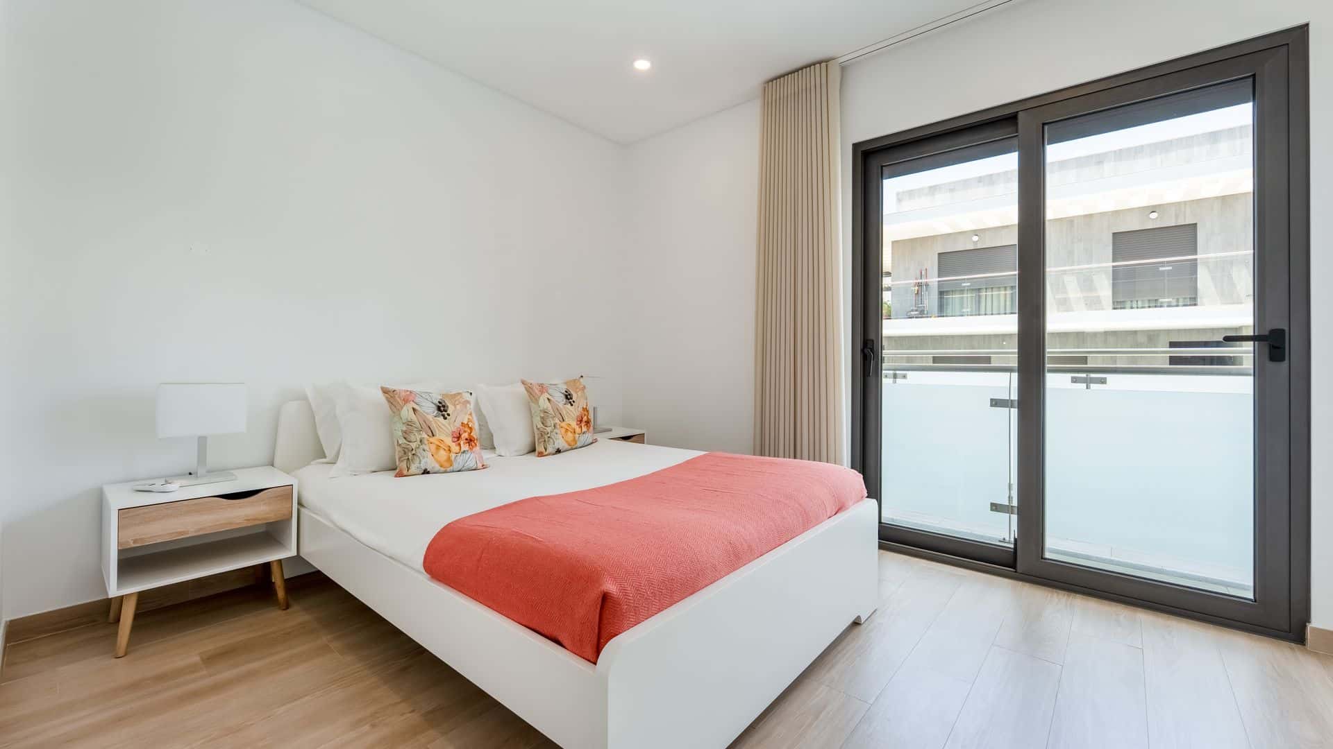 Apartamento Elegante T2 em Quarteira