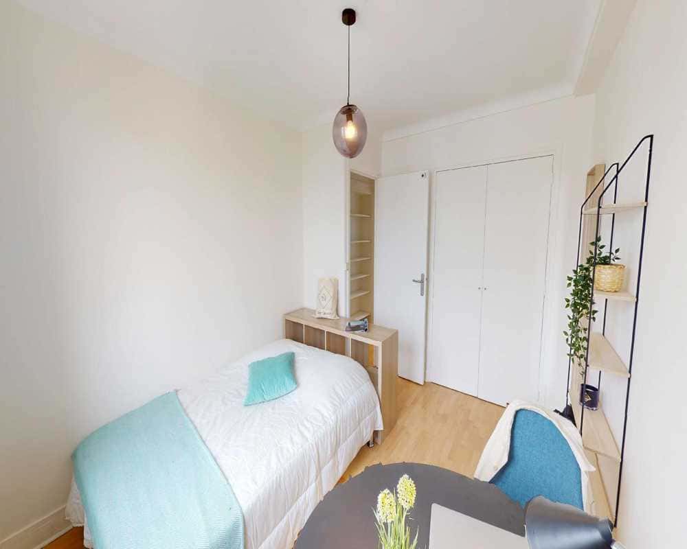 Chambre dans le Rue de Saussure