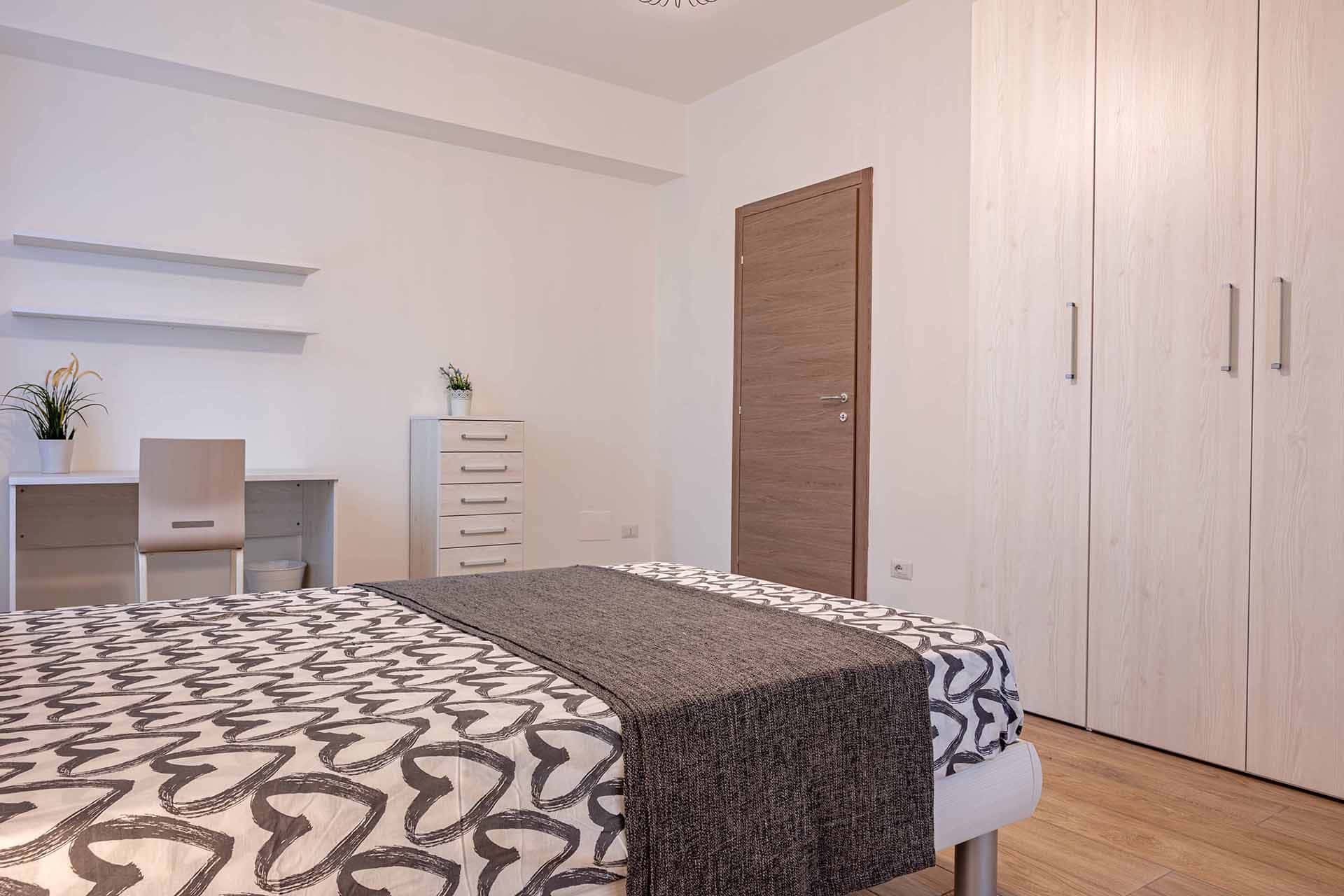 via rotta 10  private room s1