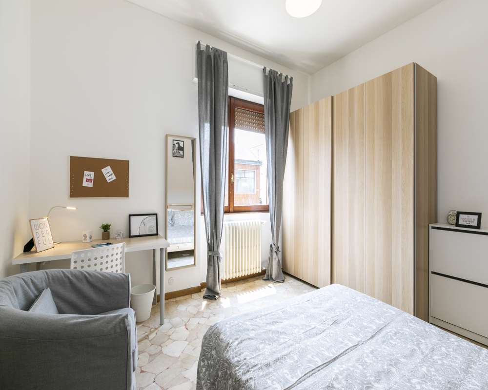 Stanza in Via Bir Acheim