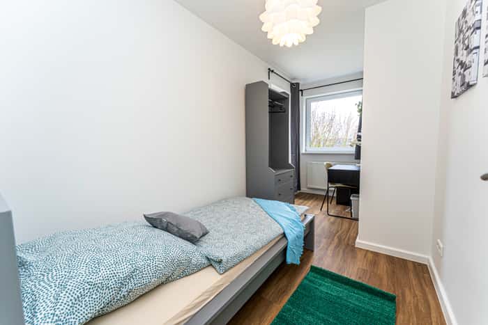 Listing photo thumbnail