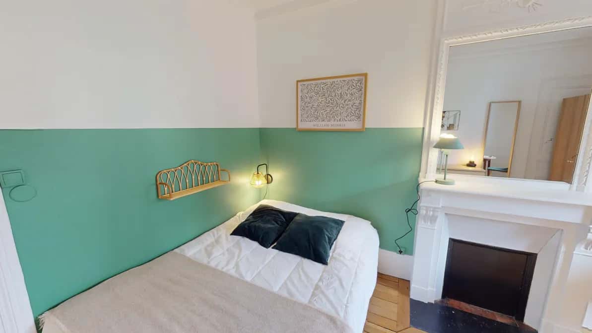 Chambre dans le 61 rue des Cloys