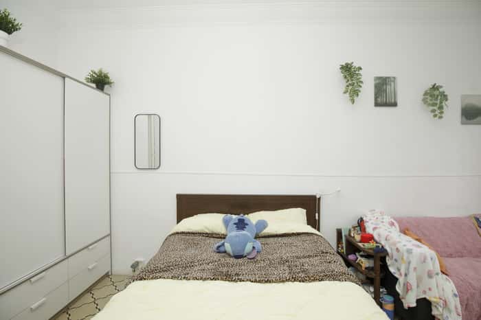 Listing photo thumbnail