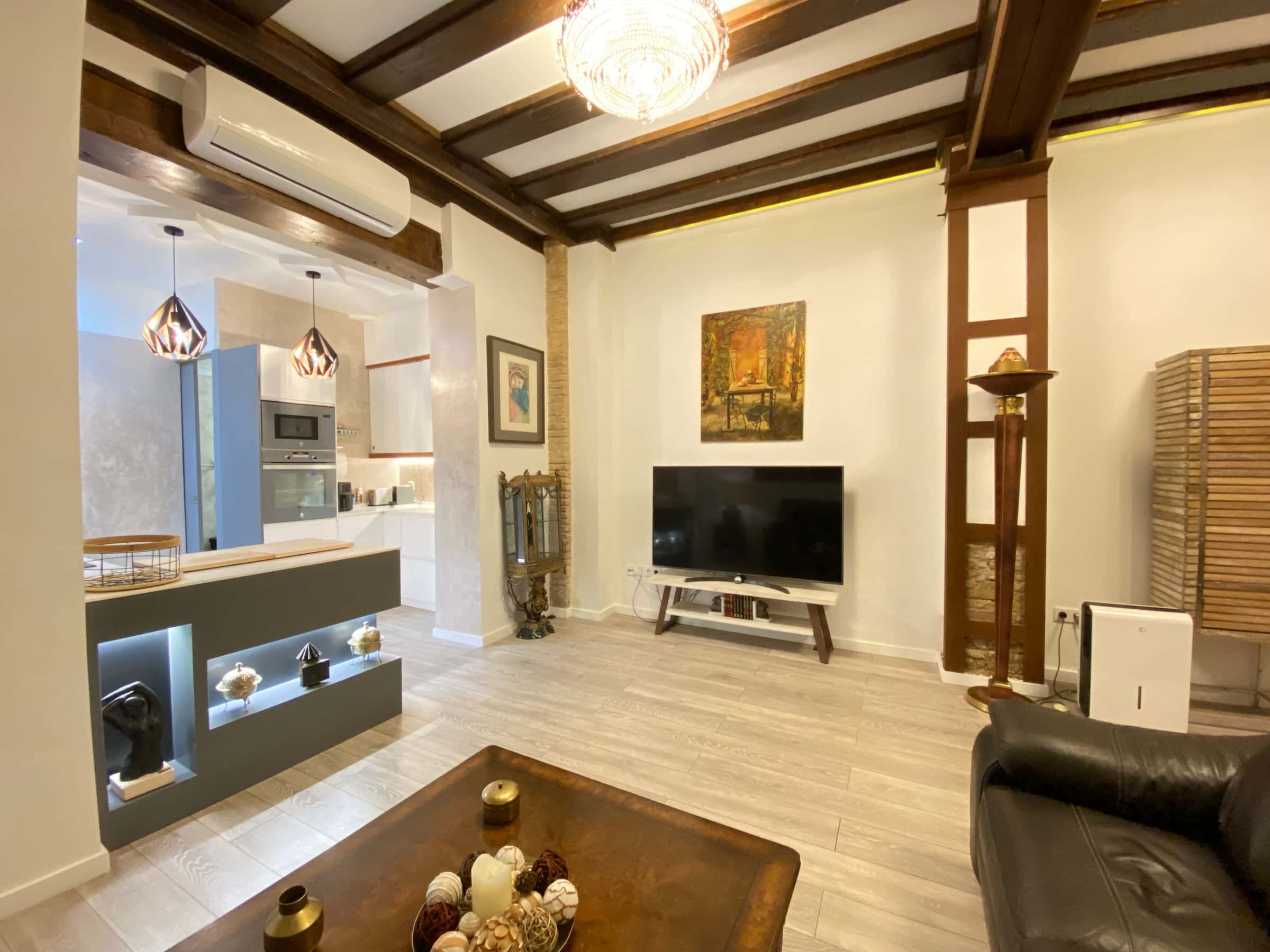 Apartment in Carrer de Buenos Aires, Valencia for 130 m² with 2 bedrooms