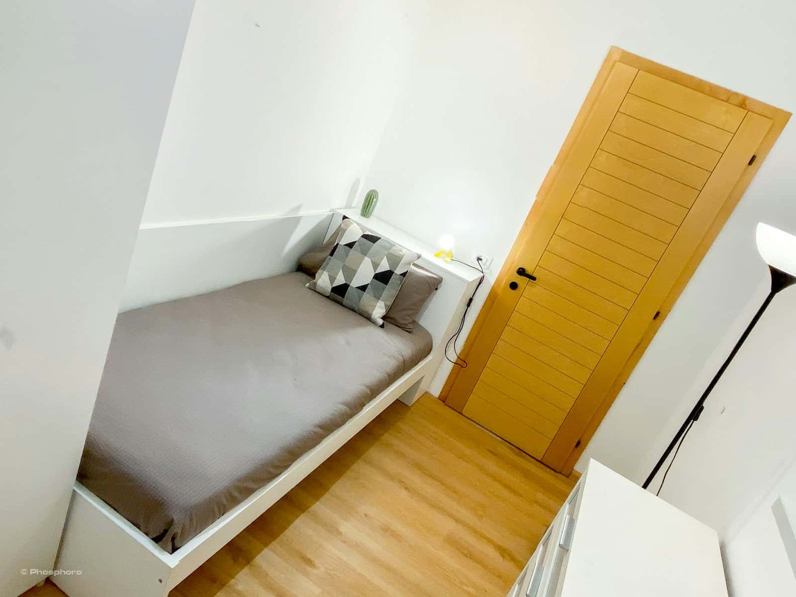 Room in Via Oriola, Trento for 135 m² with 7 bedrooms