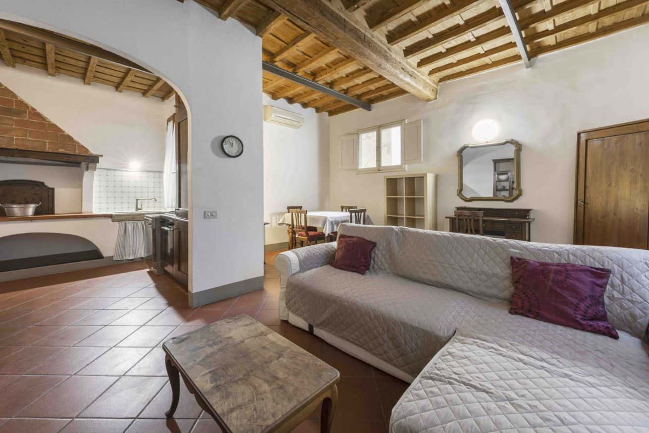 Classic Florence Apartment A