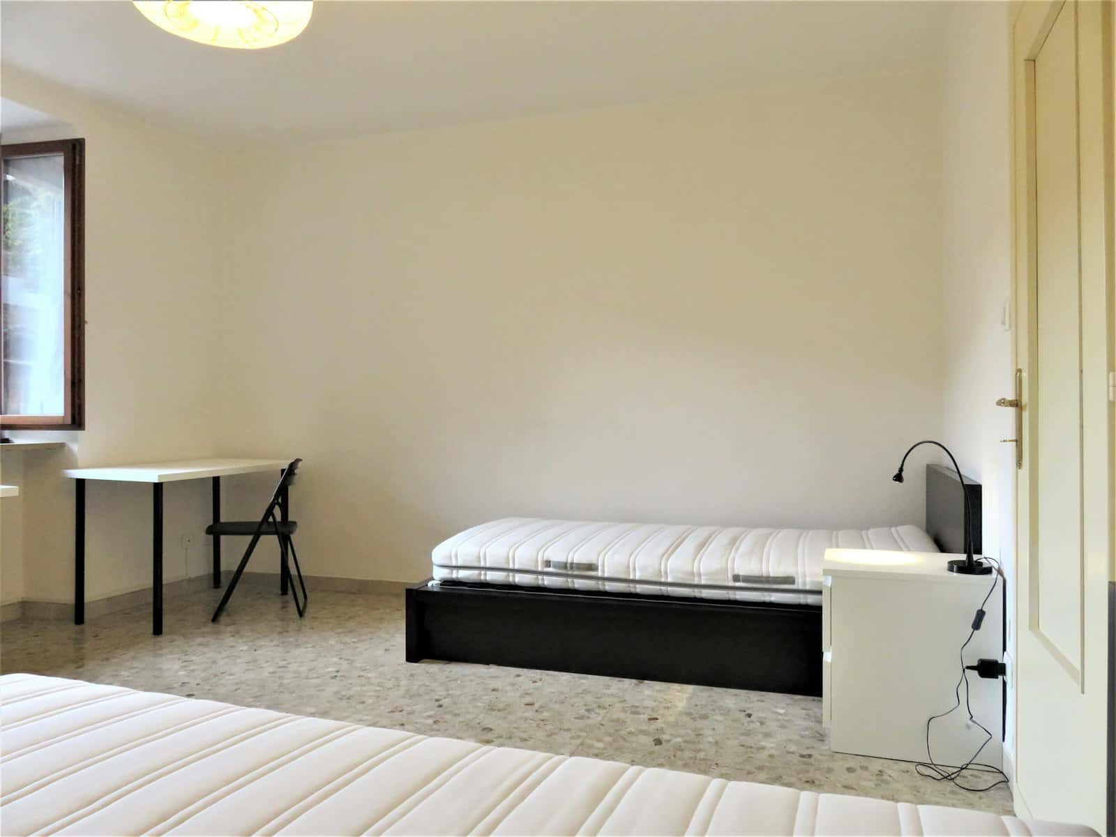 Stanza in Via Santa Chiara, Verona di 61 m² con 3 camere