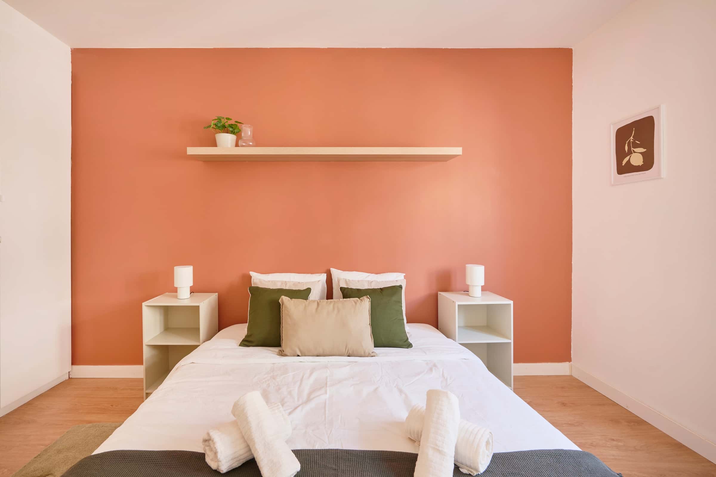 Bedroom in a 4-bedroom apartment in Lisbon - Room 3