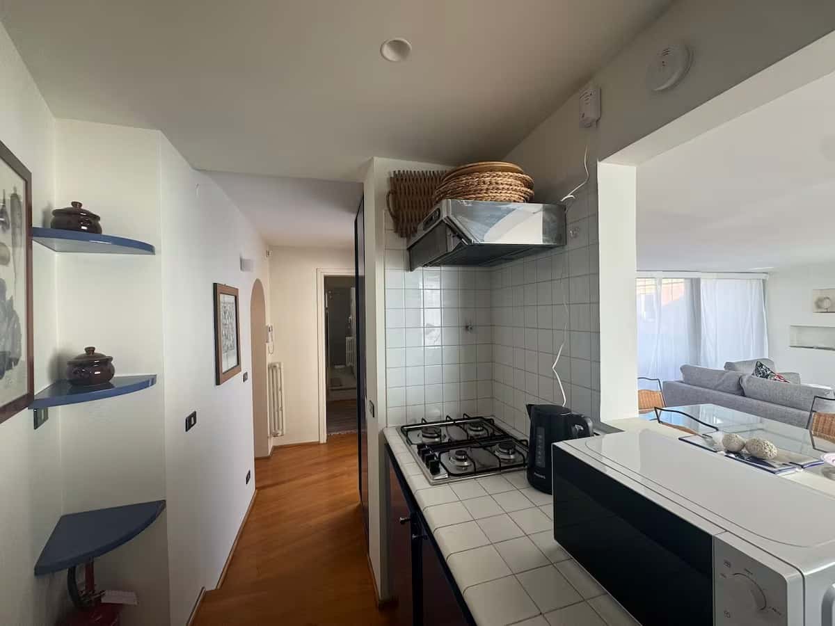 Apartment Rome, 1 bed — photo 12