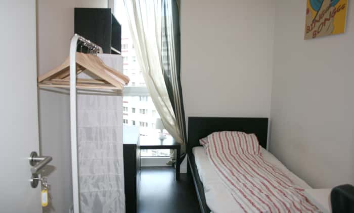 Listing photo thumbnail