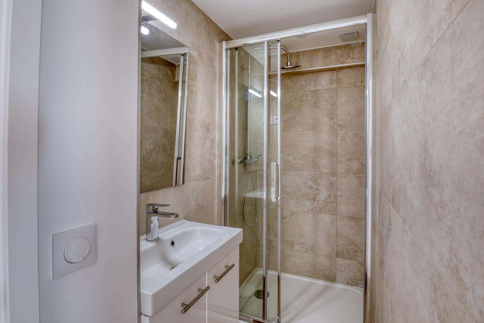 Chambre 1 - AURELIENNE BE