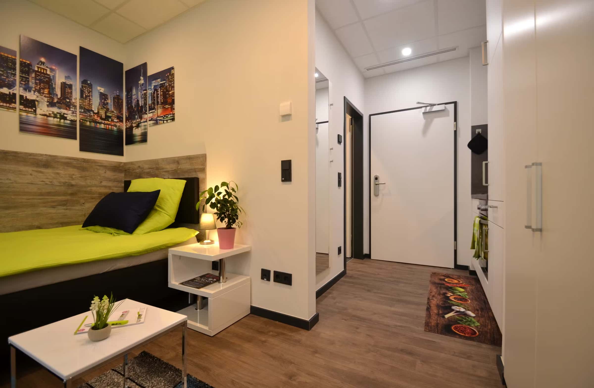 Studio for one in Kaiserstraße