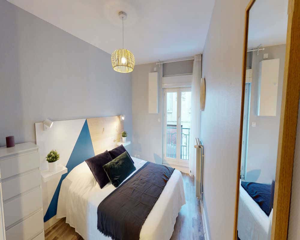 Chambre dans le rue Lafontaine