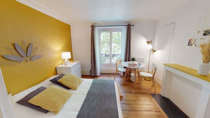 Listing photo thumbnail