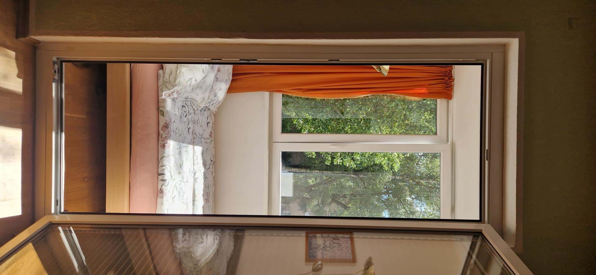 Apartment in Otto-Suhr-Allee, Berlin for 47 m² with 1 bedroom - Photo 3