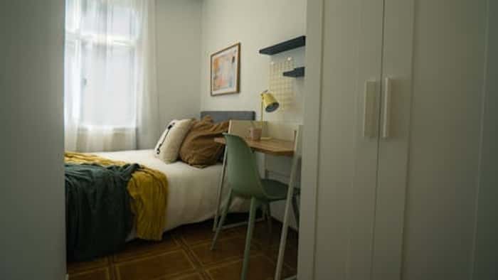 Listing photo thumbnail