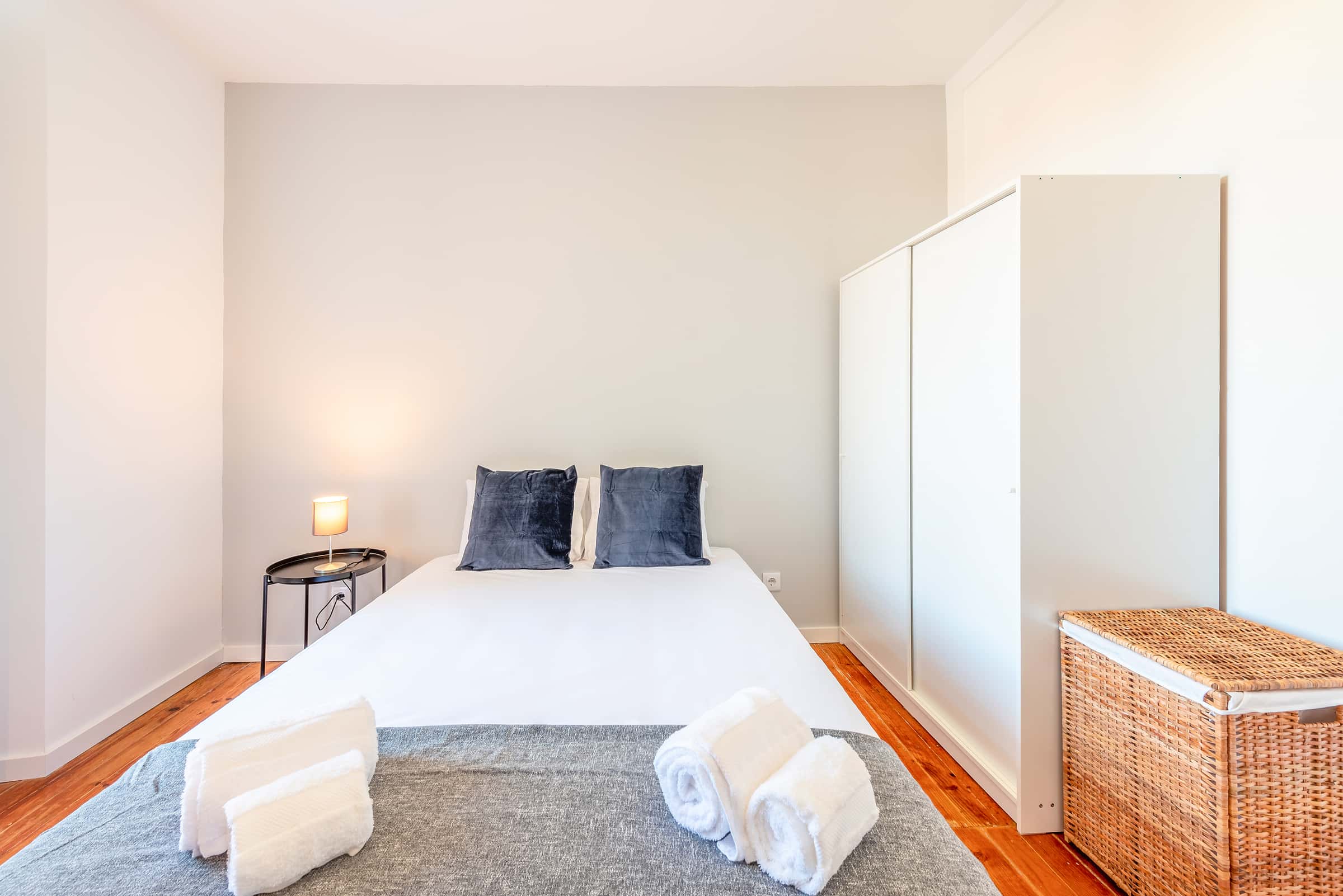 Quarto em Escadinhas da Saúde, Lisboa para 68 m² com 3 quartos