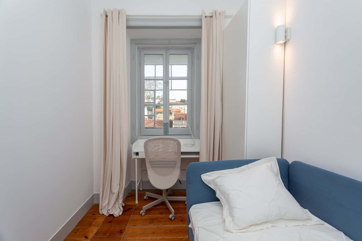 Room 6 - 152. Carrião 23 2