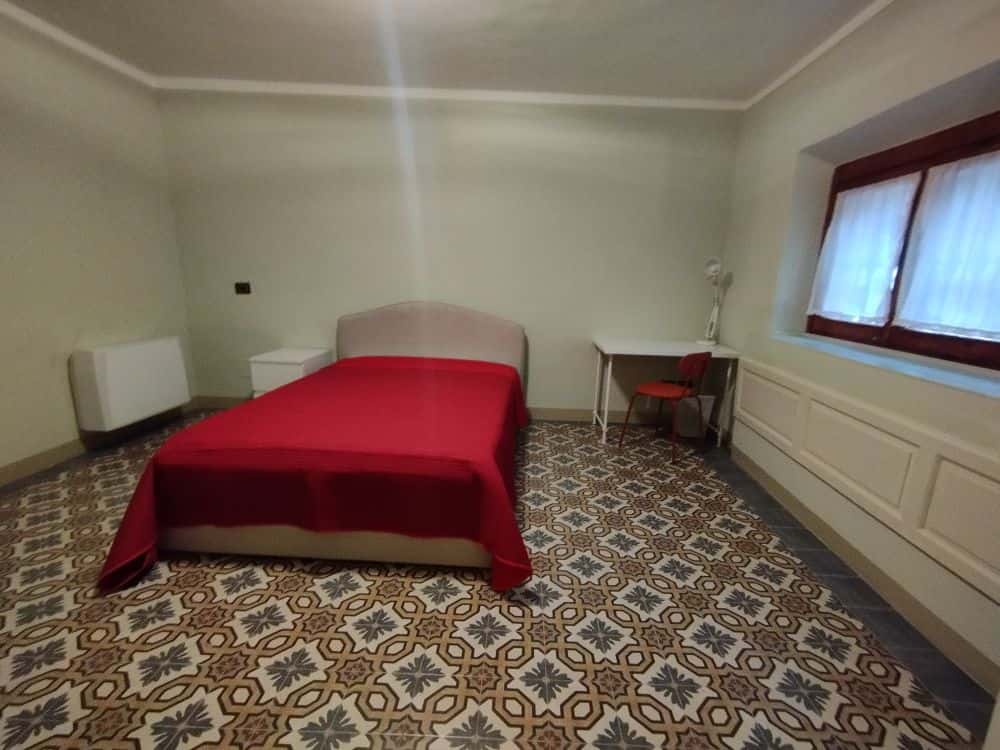 Camera privata in Via Scipione Ammirato 40