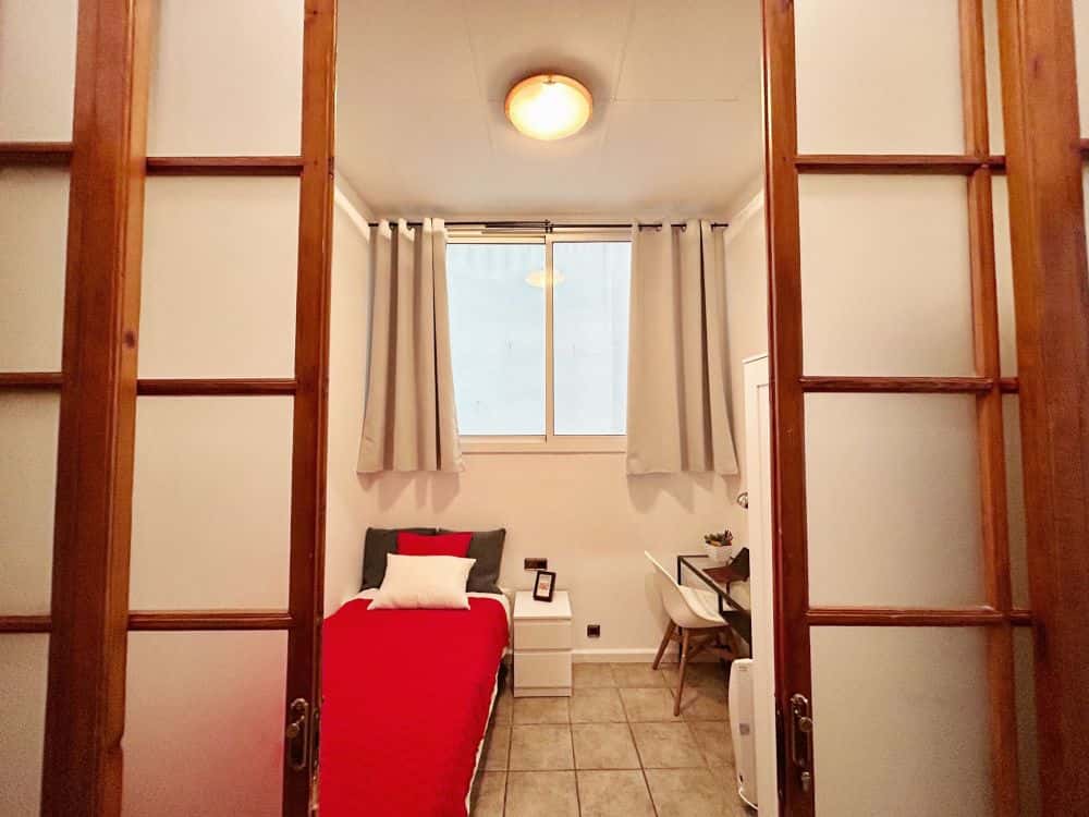 Acogedora habitación en calle Avinyó