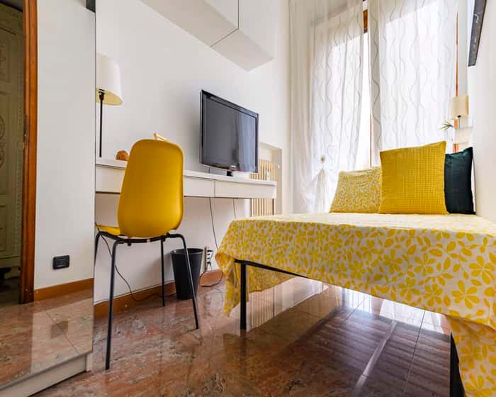 Listing photo thumbnail