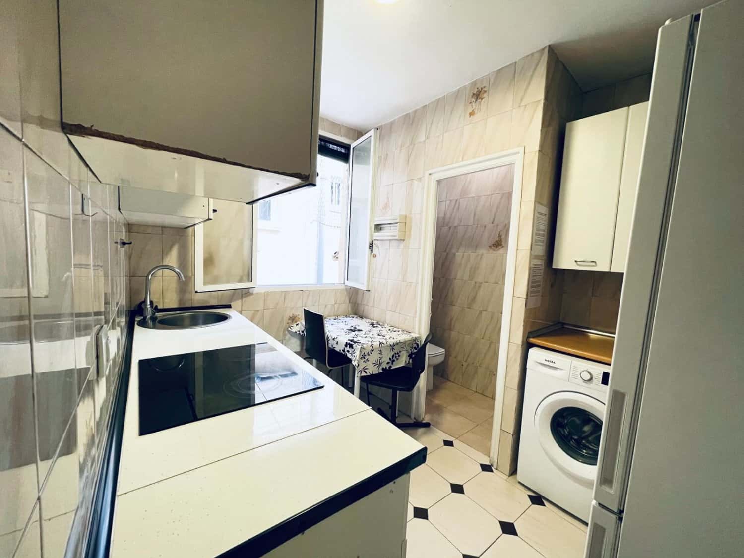 Habitación LAT1